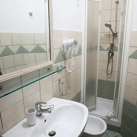 Oda ve Kahvaltı Al Centro